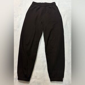 Aritiza Black Sweatpants